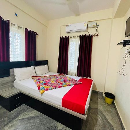 מלון מייזור Crown Residency מראה חיצוני תמונה