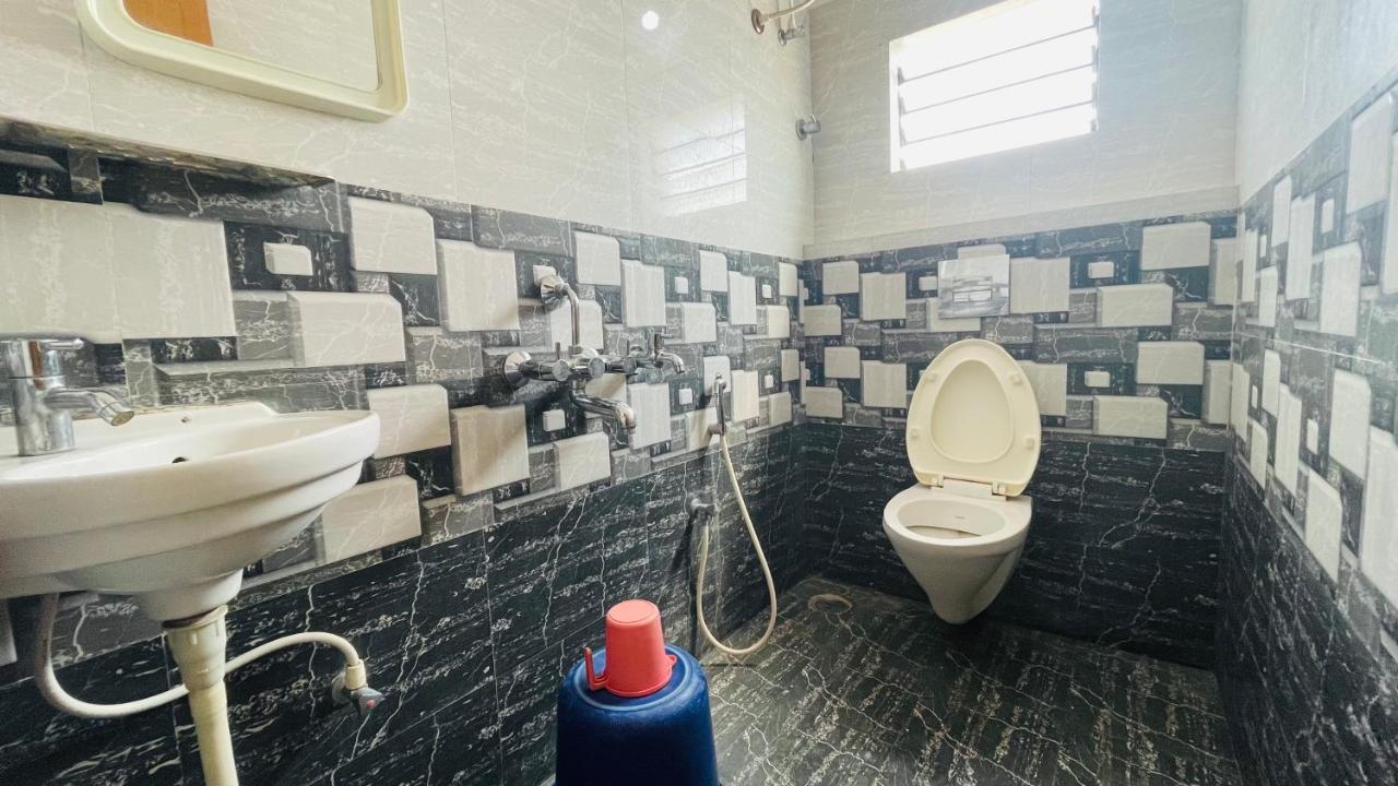 מלון מייזור Crown Residency מראה חיצוני תמונה