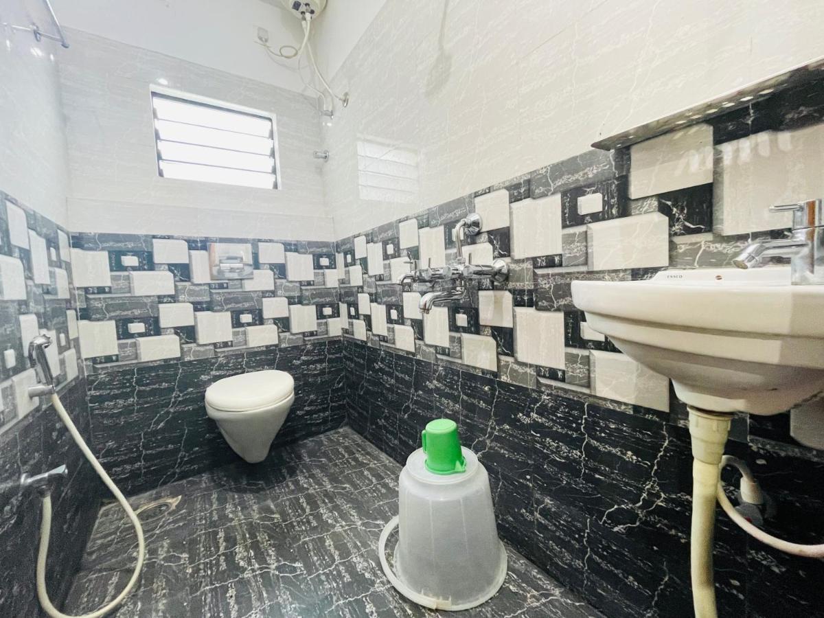 מלון מייזור Crown Residency מראה חיצוני תמונה