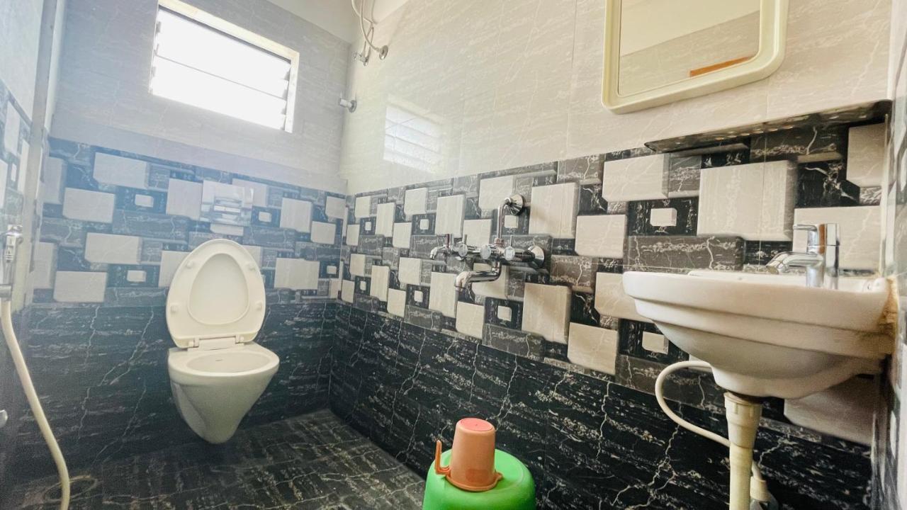 מלון מייזור Crown Residency מראה חיצוני תמונה